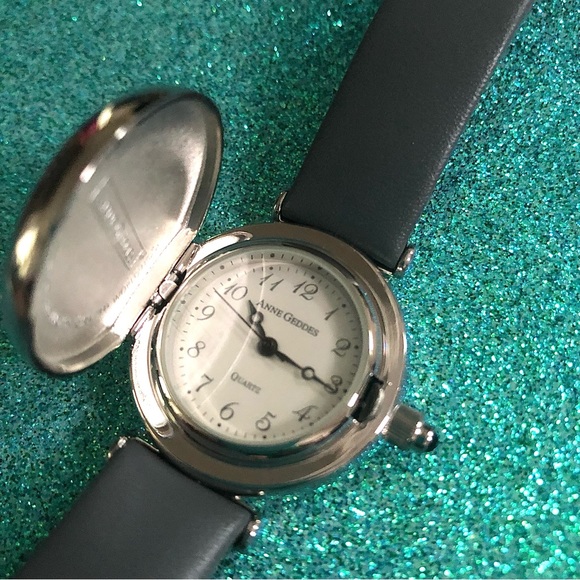 Anne Geddes - Watch - Picture 3 of 6